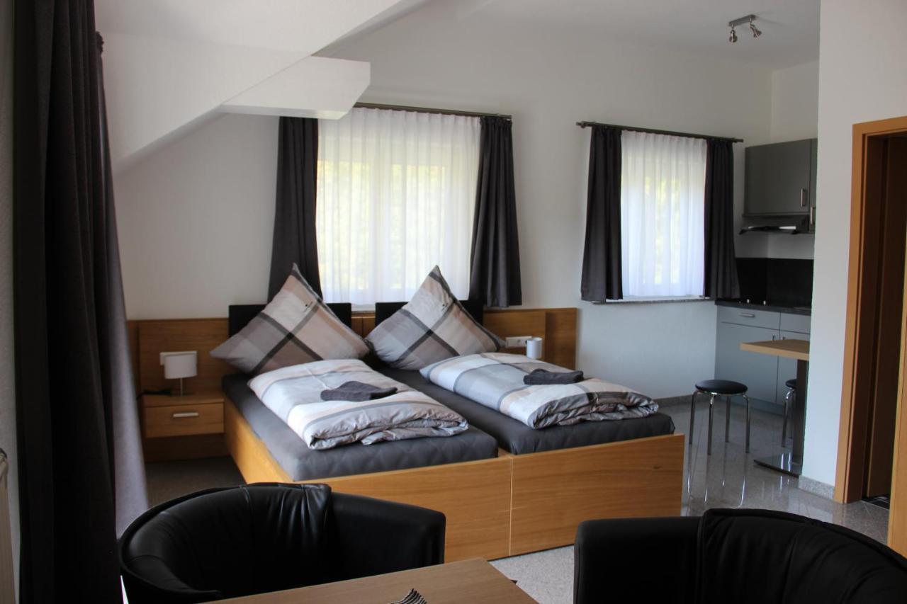 Aparthotel Zum Kreuzritter Wuestenrot Zewnętrze zdjęcie